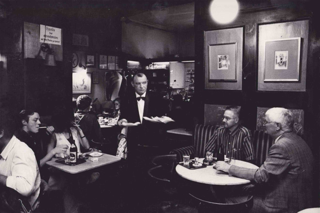 picture: Cafe Hawelka picture: Cafe Hawelka