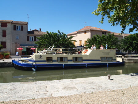 4-8 hengen laajarunkoinen teräsproomu, Minervois Cruisers 4-8 hengen laajarunkoinen teräsproomu, Minervois Cruisers