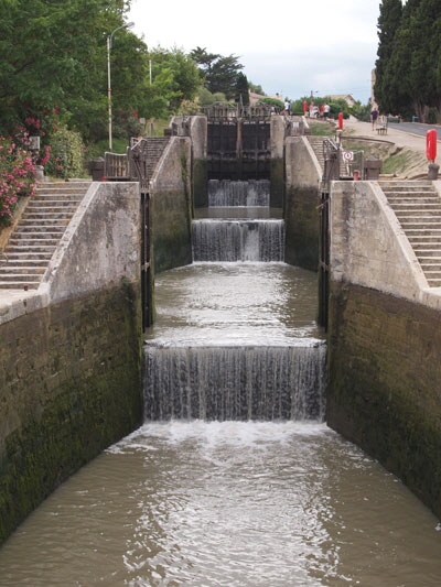 Fonserannesin portaat, Bèziers, Canal du Midi Fonserannesin portaat, Bèziers, Canal du Midi