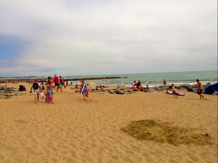 Vias-Plage, rantaelämää Canal du Midillä Vias-Plage, rantaelämää Canal du Midillä
