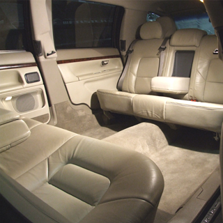 Rosevip Limousine -h��limusiini