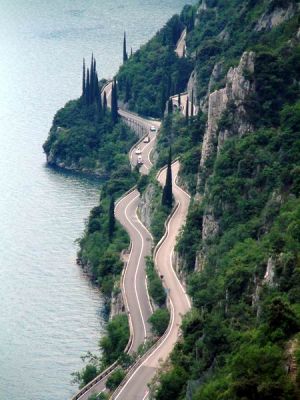Tremosine Tremosine