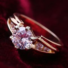 diamond_ring_by_cassandra_tiensivu.jpg