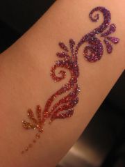 Glitter_Tattoos_01.304154550_std.JPG